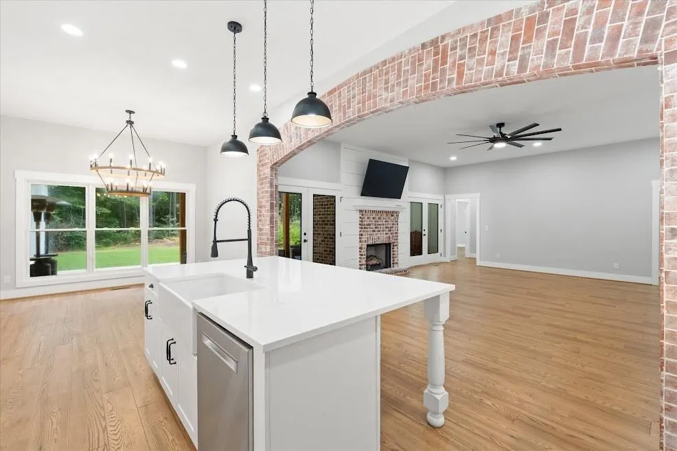 988 Boozer Road Heflin, AL 36264
