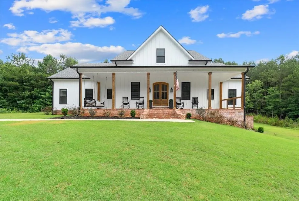 988 Boozer Road Heflin, AL 36264