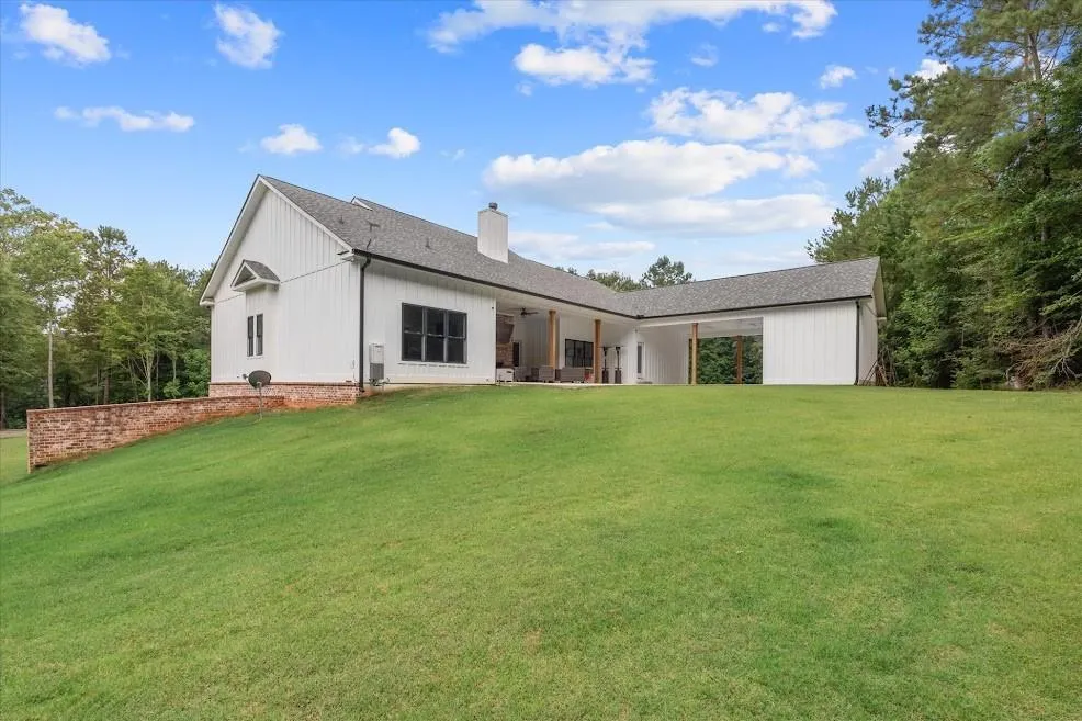 988 Boozer Road Heflin, AL 36264