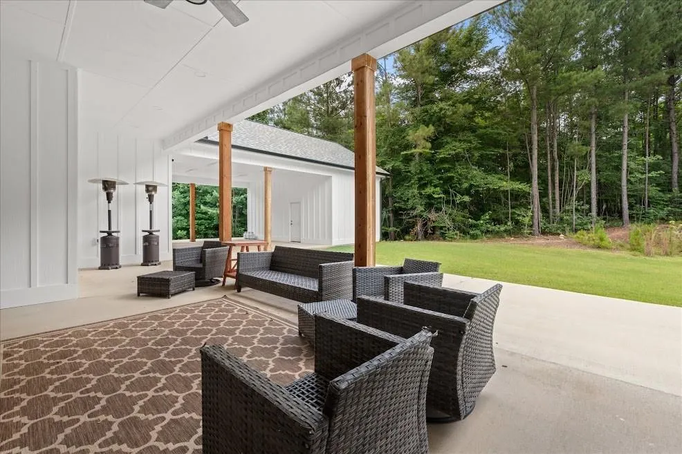 988 Boozer Road Heflin, AL 36264