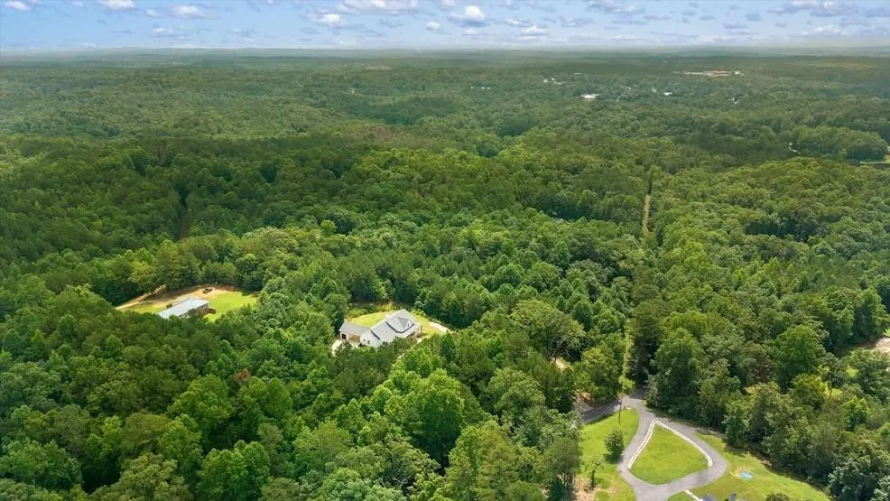 988 Boozer Road Heflin, AL 36264