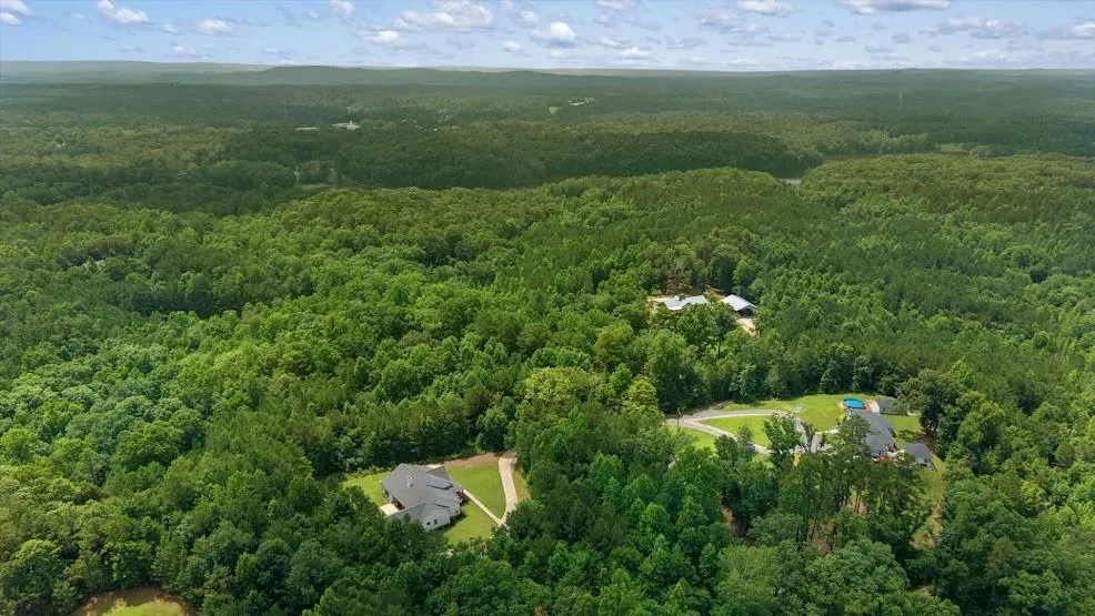 988 Boozer Road Heflin, AL 36264