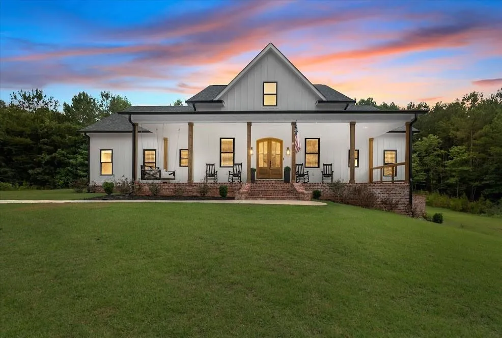 988 Boozer Road Heflin, AL 36264