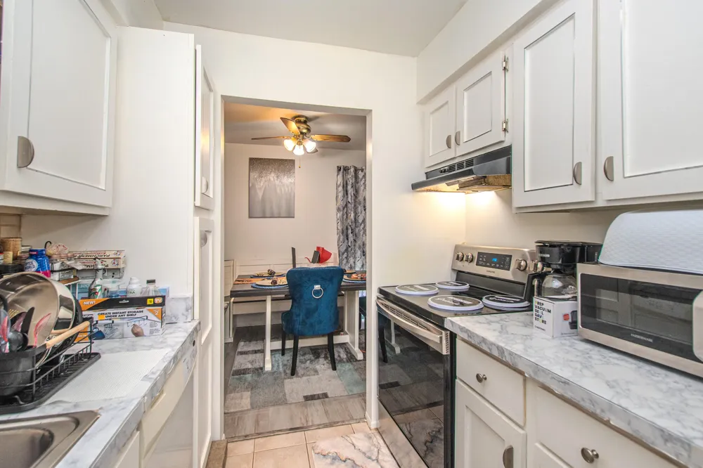 30078 W 12 Mile Road #99 Farmington Hills, MI 48334