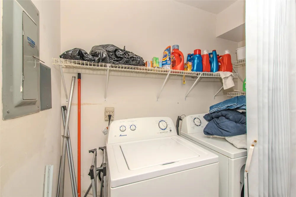 30078 W 12 Mile Road #99 Farmington Hills, MI 48334