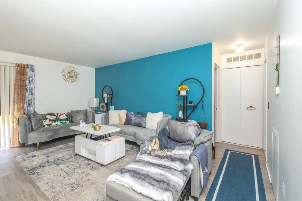 30078 W 12 Mile Road #99 Farmington Hills, MI 48334