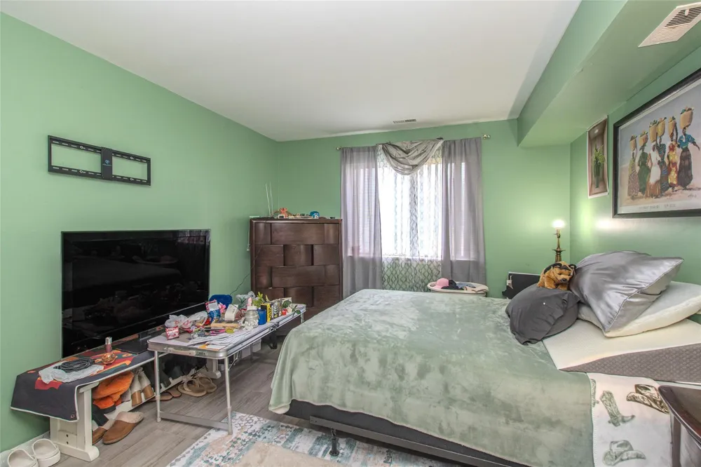 30078 W 12 Mile Road #99 Farmington Hills, MI 48334