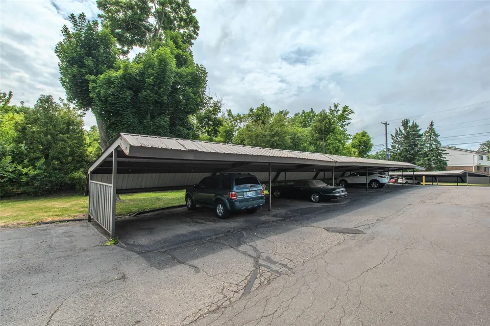 30078 W 12 Mile Road #99 Farmington Hills, MI 48334