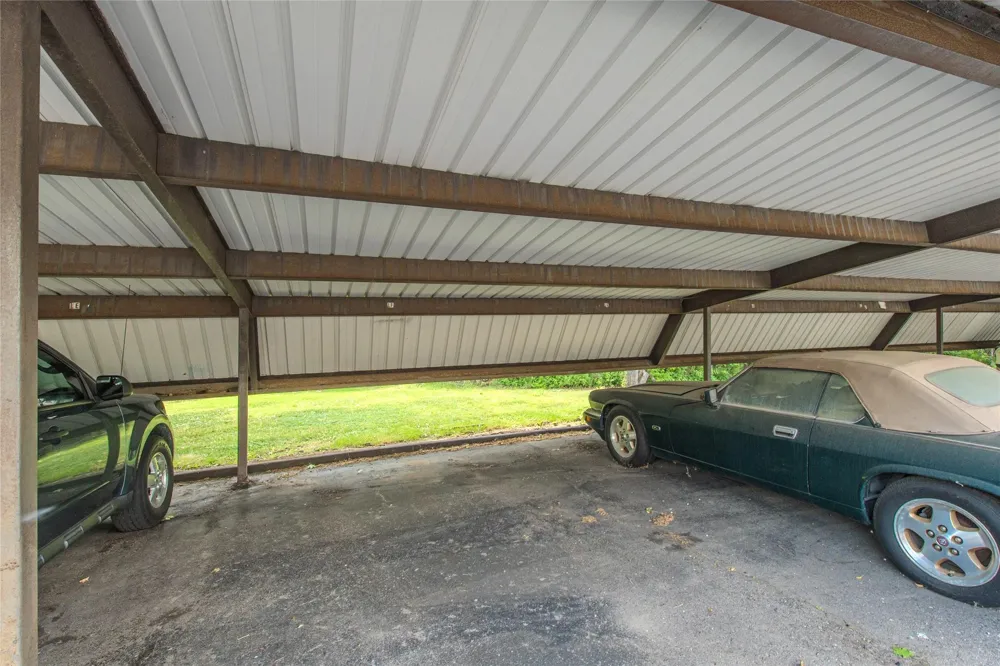 30078 W 12 Mile Road #99 Farmington Hills, MI 48334