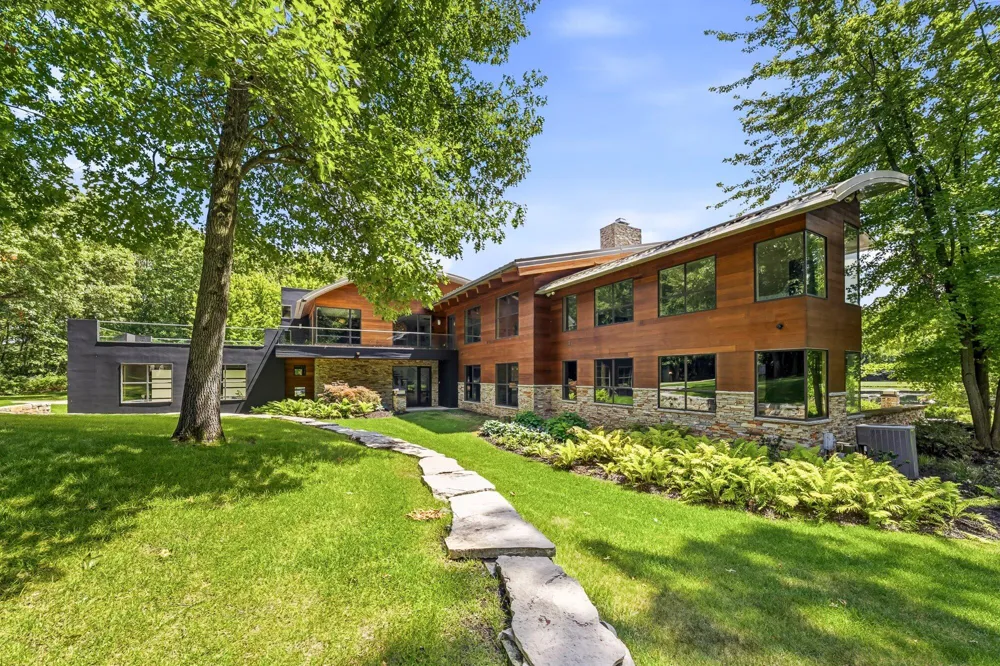 10463 W H AVENUE Kalamazoo, MI 49009
