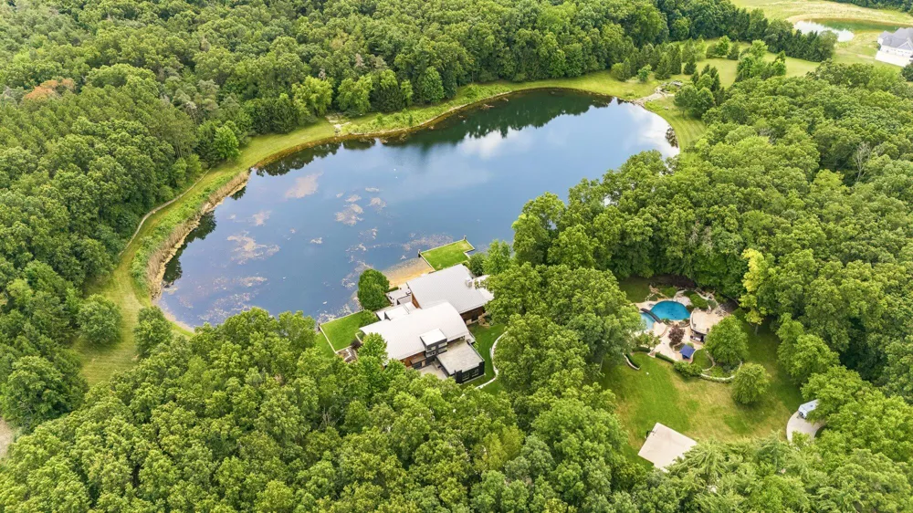 10463 W H AVENUE Kalamazoo, MI 49009