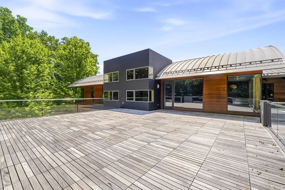 10463 W H AVENUE Kalamazoo, MI 49009