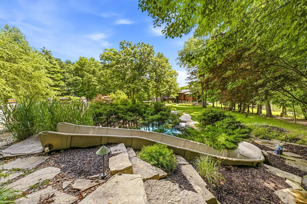 10463 W H AVENUE Kalamazoo, MI 49009
