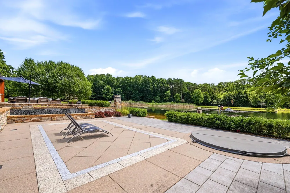 10463 W H AVENUE Kalamazoo, MI 49009