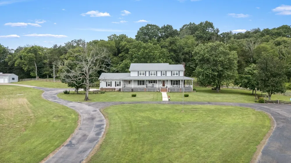 448 County Line Rd Lynchburg, TN 37352