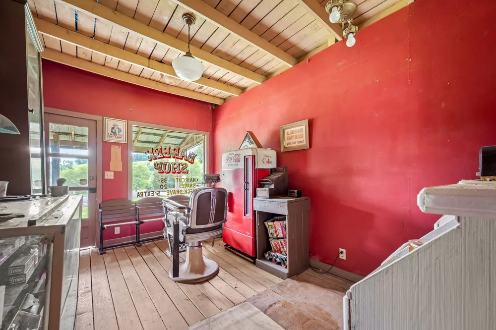 448 County Line Rd Lynchburg, TN 37352