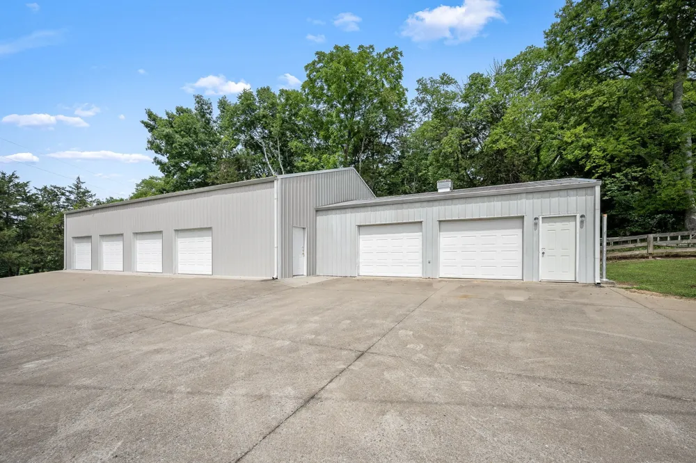 448 County Line Rd Lynchburg, TN 37352