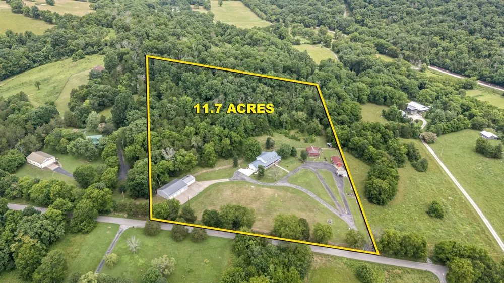 448 County Line Rd Lynchburg, TN 37352