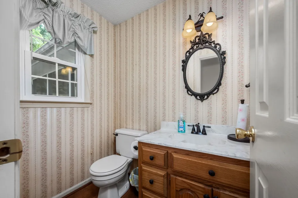 448 County Line Rd Lynchburg, TN 37352