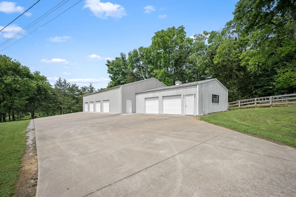 448 County Line Rd Lynchburg, TN 37352