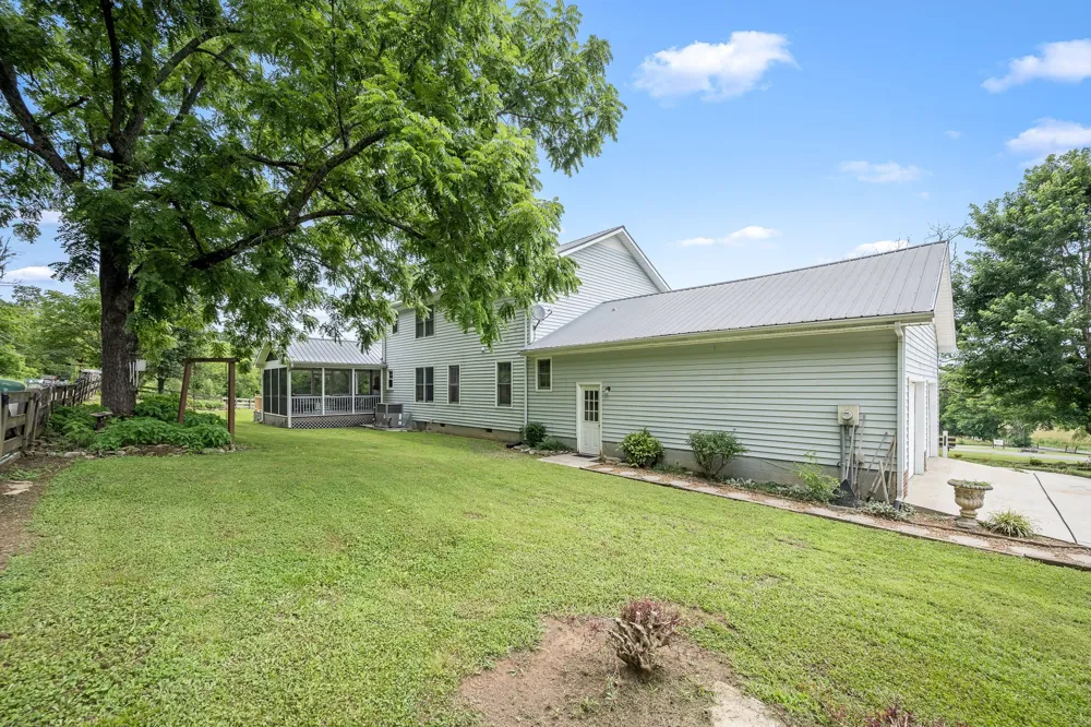 448 County Line Rd Lynchburg, TN 37352