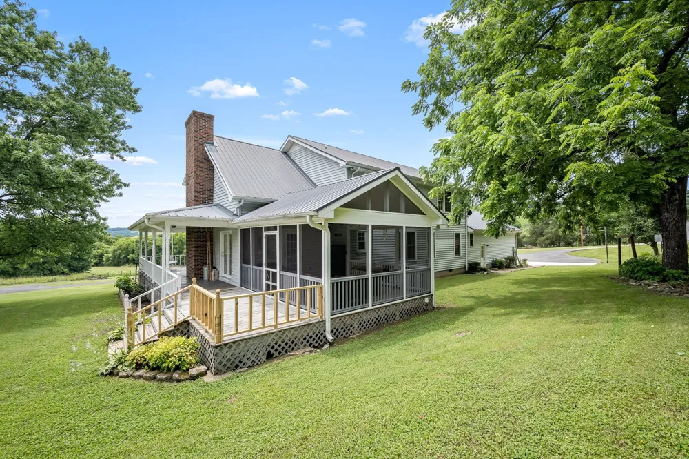 448 County Line Rd Lynchburg, TN 37352