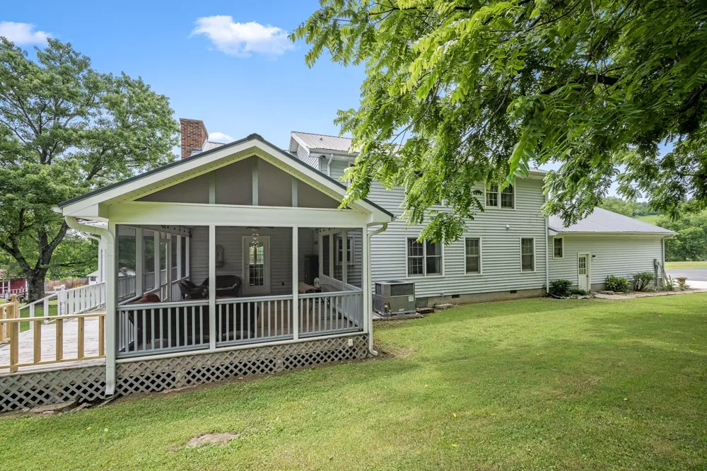 448 County Line Rd Lynchburg, TN 37352