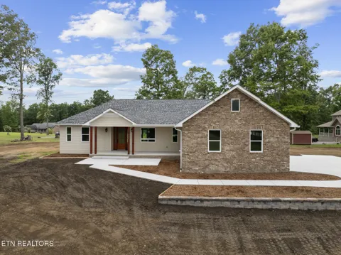427 Bluff View Lp