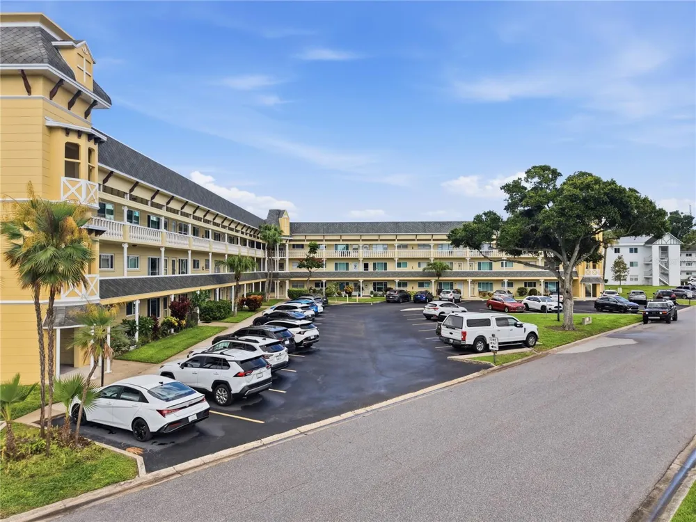 2458 FLORENTINE WAY #34 Clearwater, FL 33763