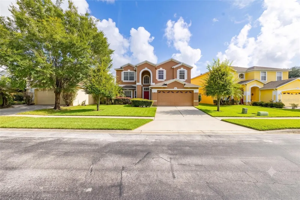 9931 HERON POINTE DRIVE Orlando, FL 32832