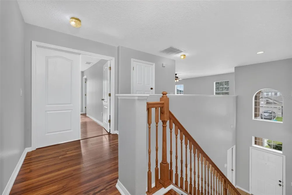 9931 HERON POINTE DRIVE Orlando, FL 32832