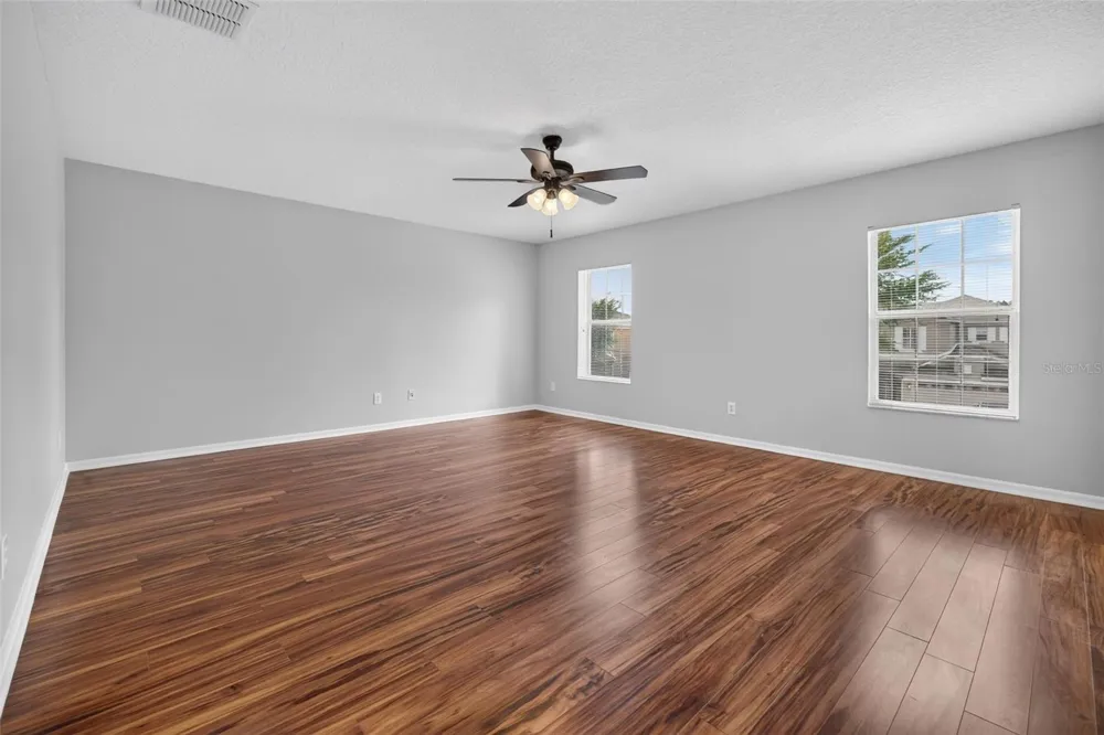 9931 HERON POINTE DRIVE Orlando, FL 32832