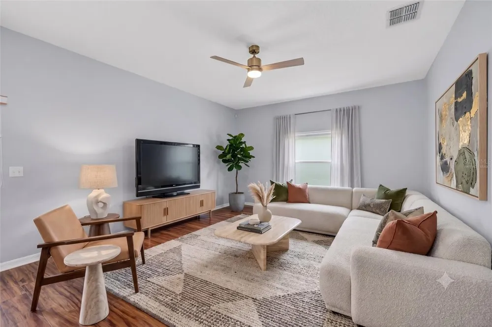 9931 HERON POINTE DRIVE Orlando, FL 32832