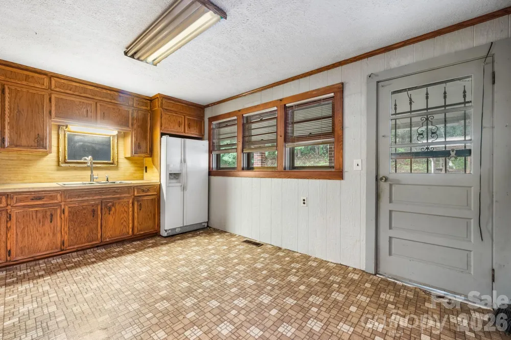 1755 F M Mclean Place Lenoir, NC 28645