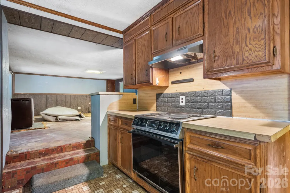 1755 F M Mclean Place Lenoir, NC 28645