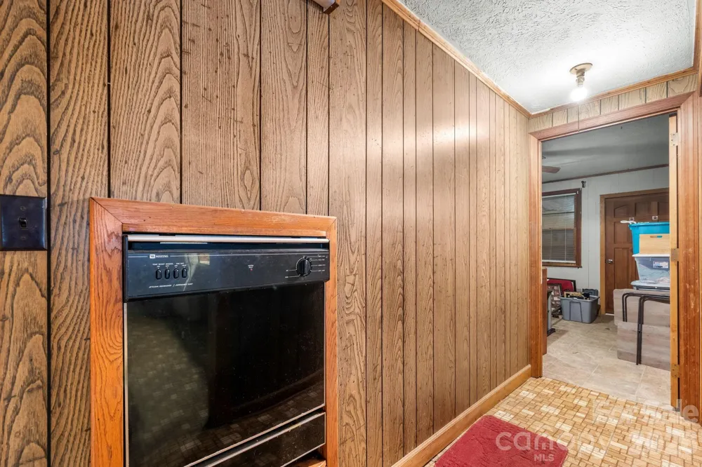 1755 F M Mclean Place Lenoir, NC 28645