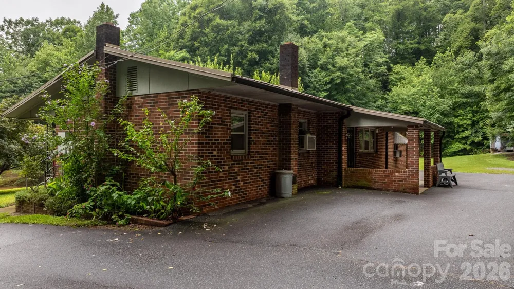 1755 F M Mclean Place Lenoir, NC 28645