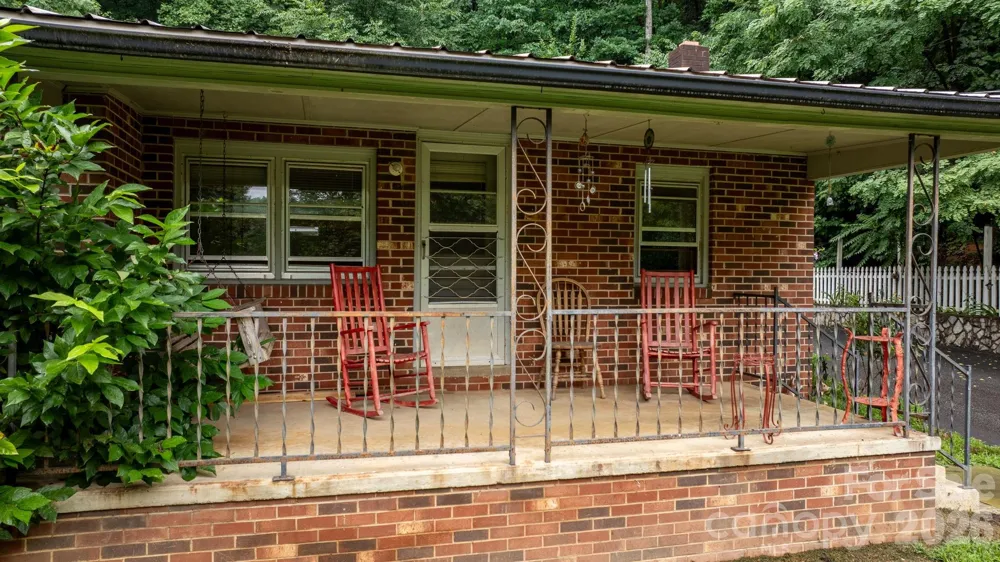 1755 F M Mclean Place Lenoir, NC 28645