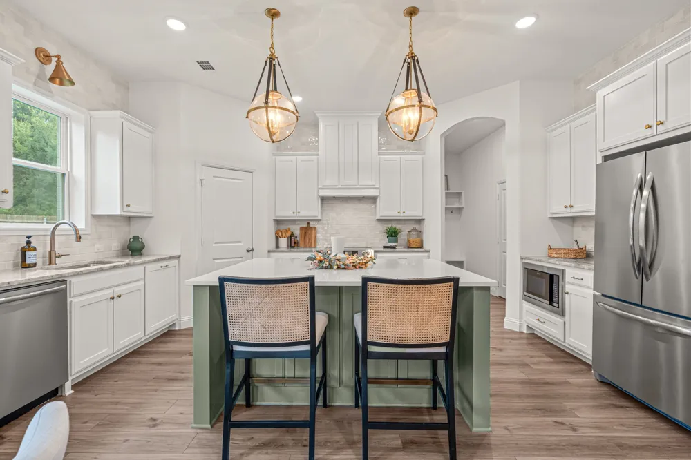 602 Sterling Drive Benbrook, TX 76126