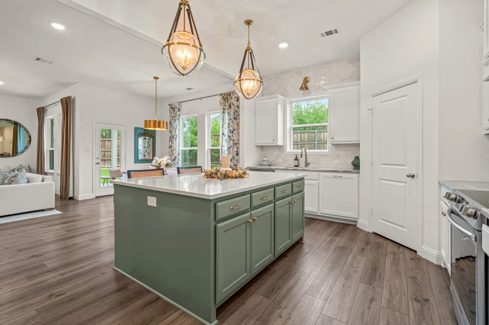 602 Sterling Drive Benbrook, TX 76126