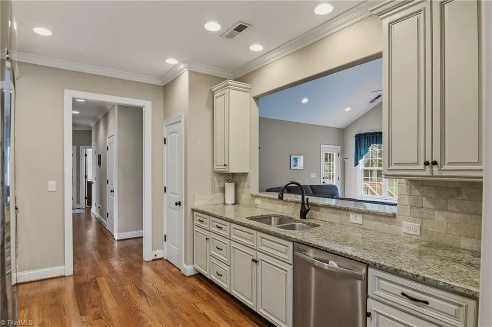 6171 Olde Fields Way Pfafftown, NC 27040