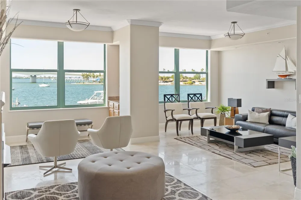 258 GOLDEN GATE POINT #701 Sarasota, FL 34236