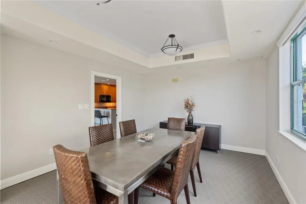 258 GOLDEN GATE POINT #701 Sarasota, FL 34236
