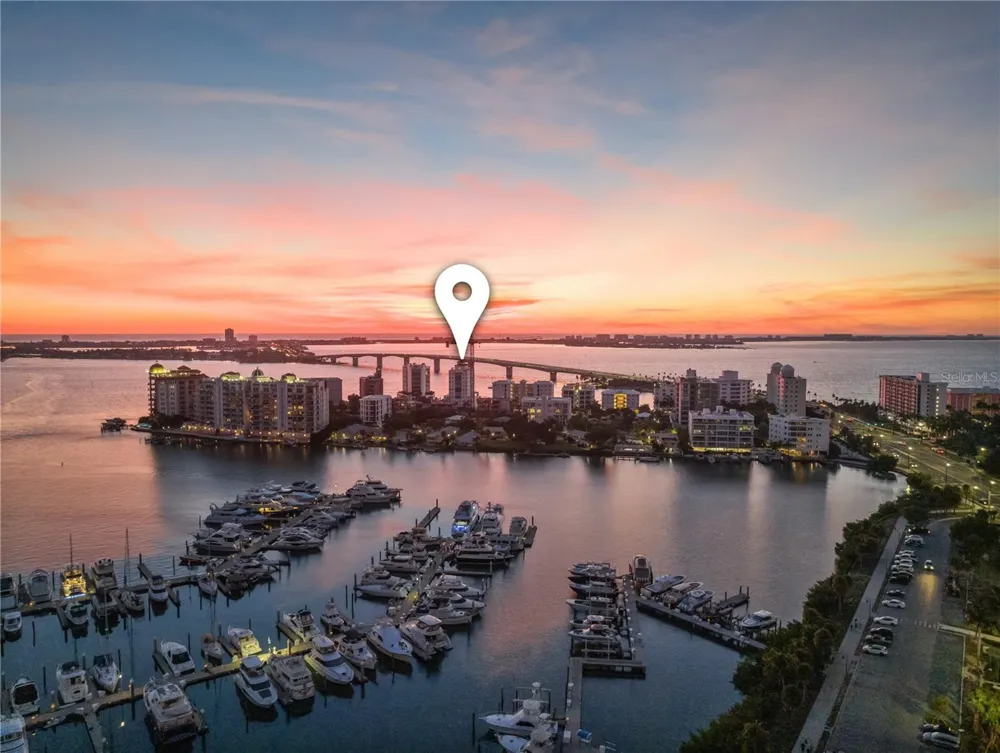 258 GOLDEN GATE POINT #701 Sarasota, FL 34236