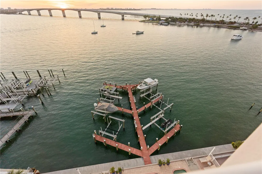258 GOLDEN GATE POINT #701 Sarasota, FL 34236