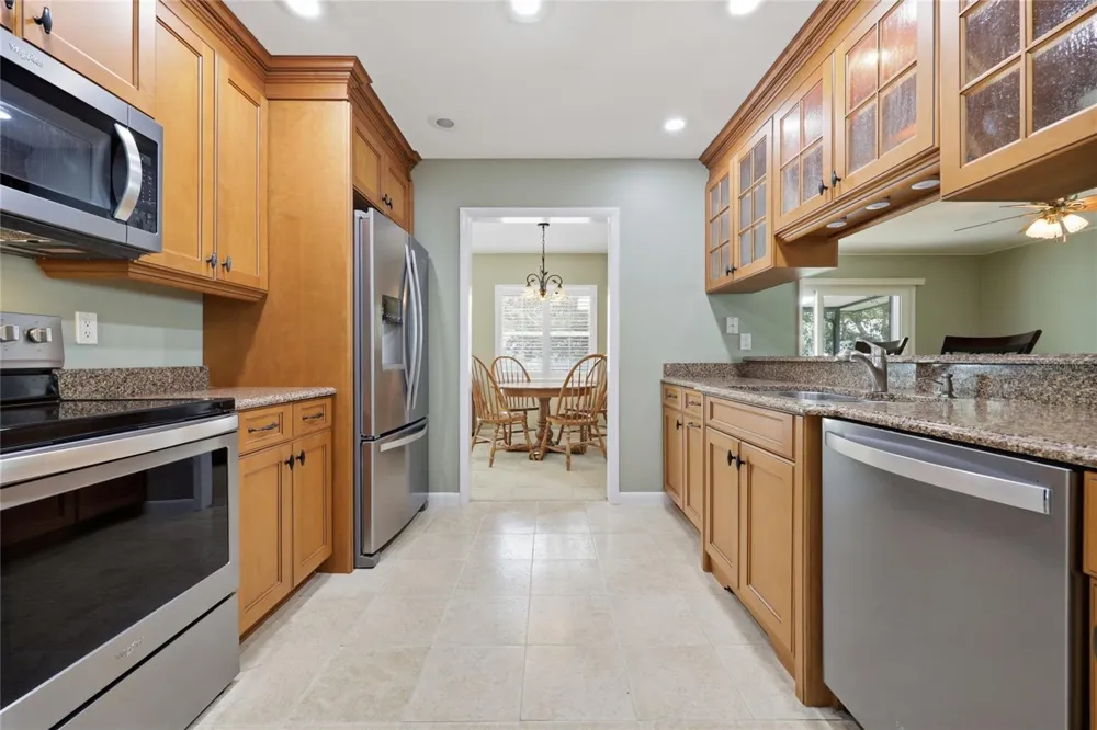 2138 NW 30TH PLACE Gainesville, FL 32605