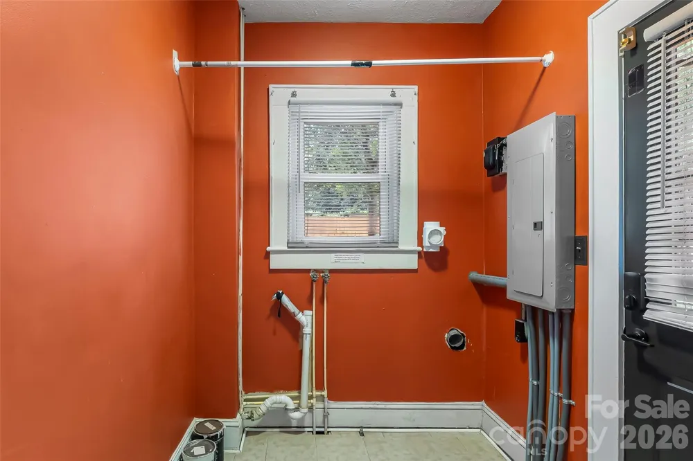 105 S Anderson Street Morganton, NC 28655