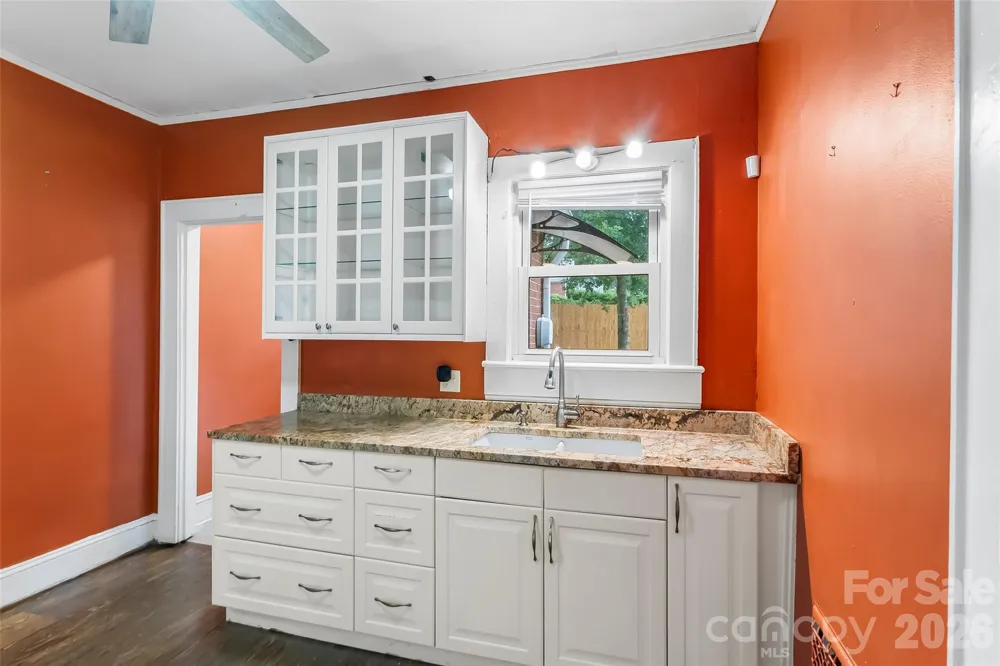 105 S Anderson Street Morganton, NC 28655