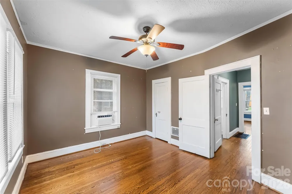 105 S Anderson Street Morganton, NC 28655
