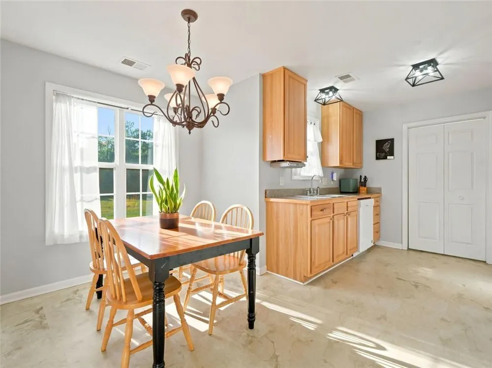 128 Brookstone Drive SW Calhoun, GA 30701